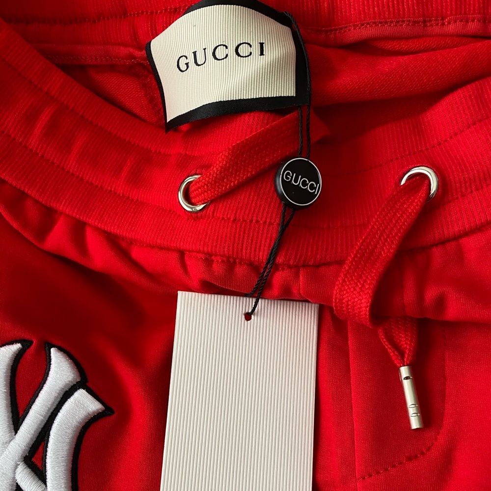 Gucci sweatpants